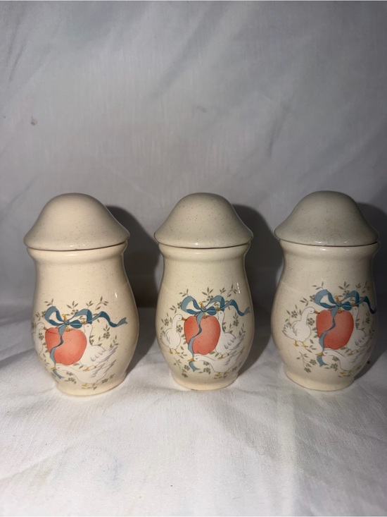 Other - Vintage 1980s International Stoneware Country Geese Spice Jars - Set of 3